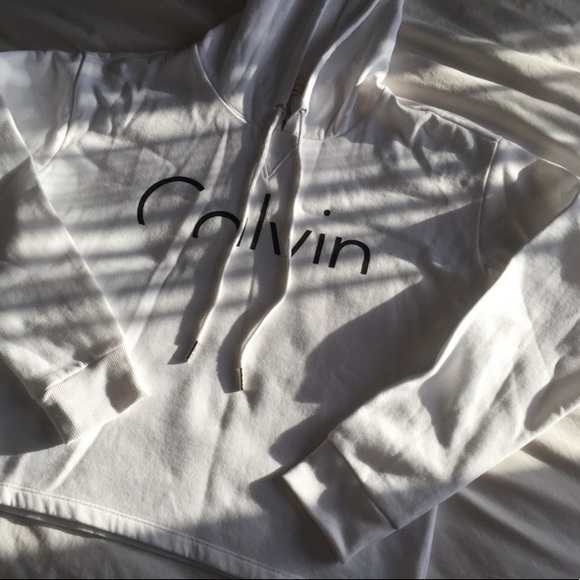 Calvin Klein cropped hoodie - Picture 3 of 4